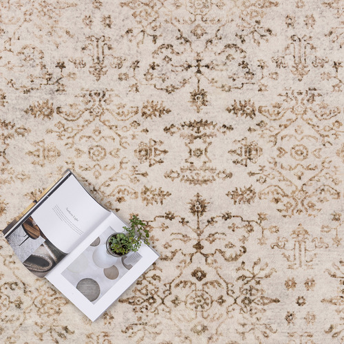 Heirlooms Solna Traditional Rug
