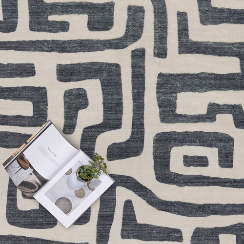 Safi Walvis Contemporary Rug