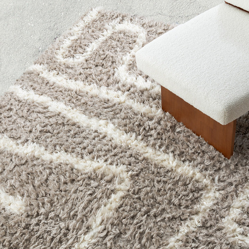 Pavo-Marion-Power-Loomed-Rug