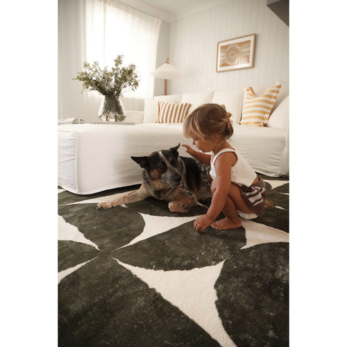 Green-Alure-Machine-Washable-Rug
