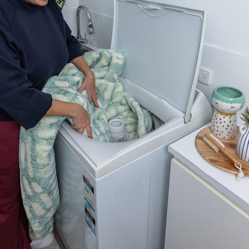 Vira-Bryston-Machine-Washable-Rug
