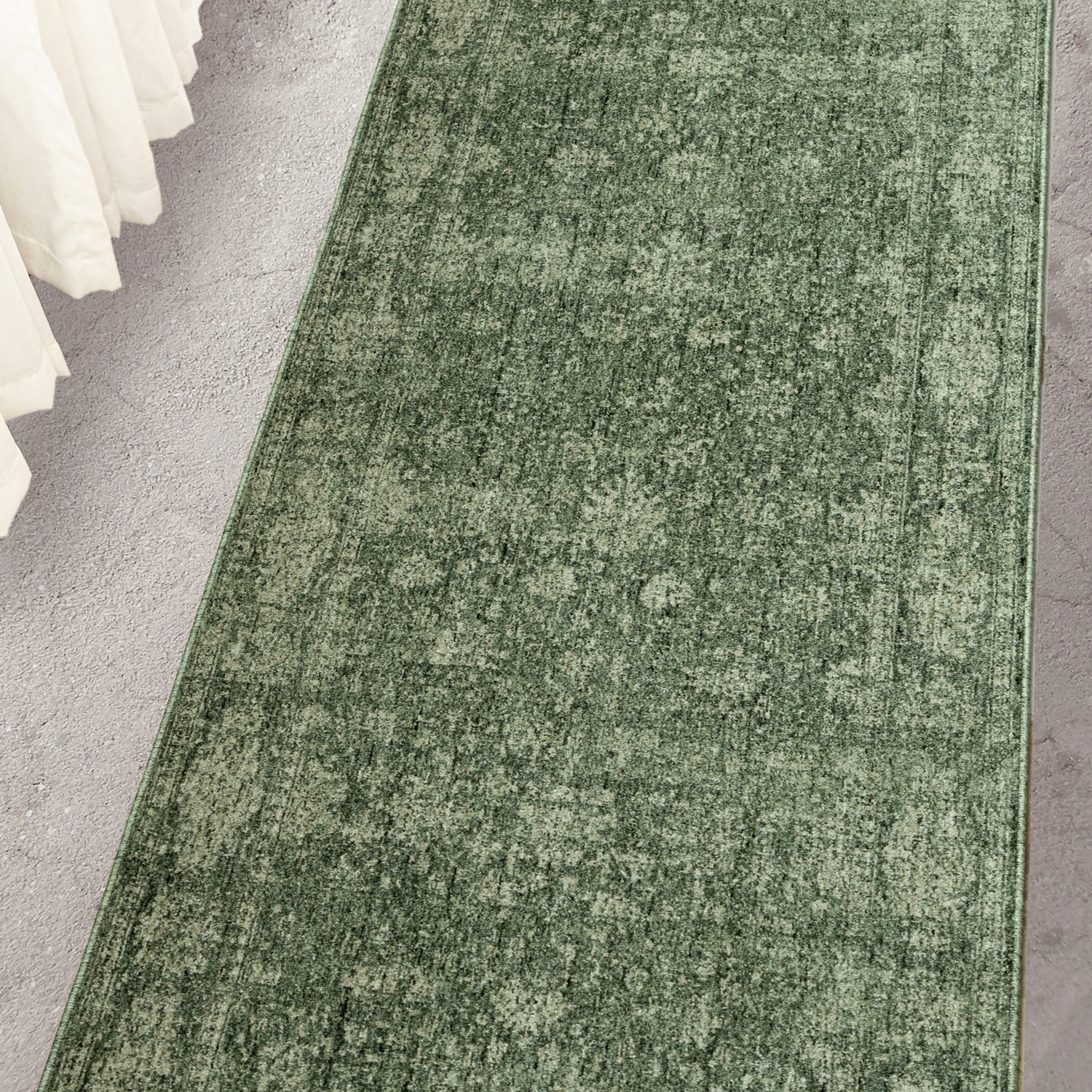 Green Allister Distressed Runner