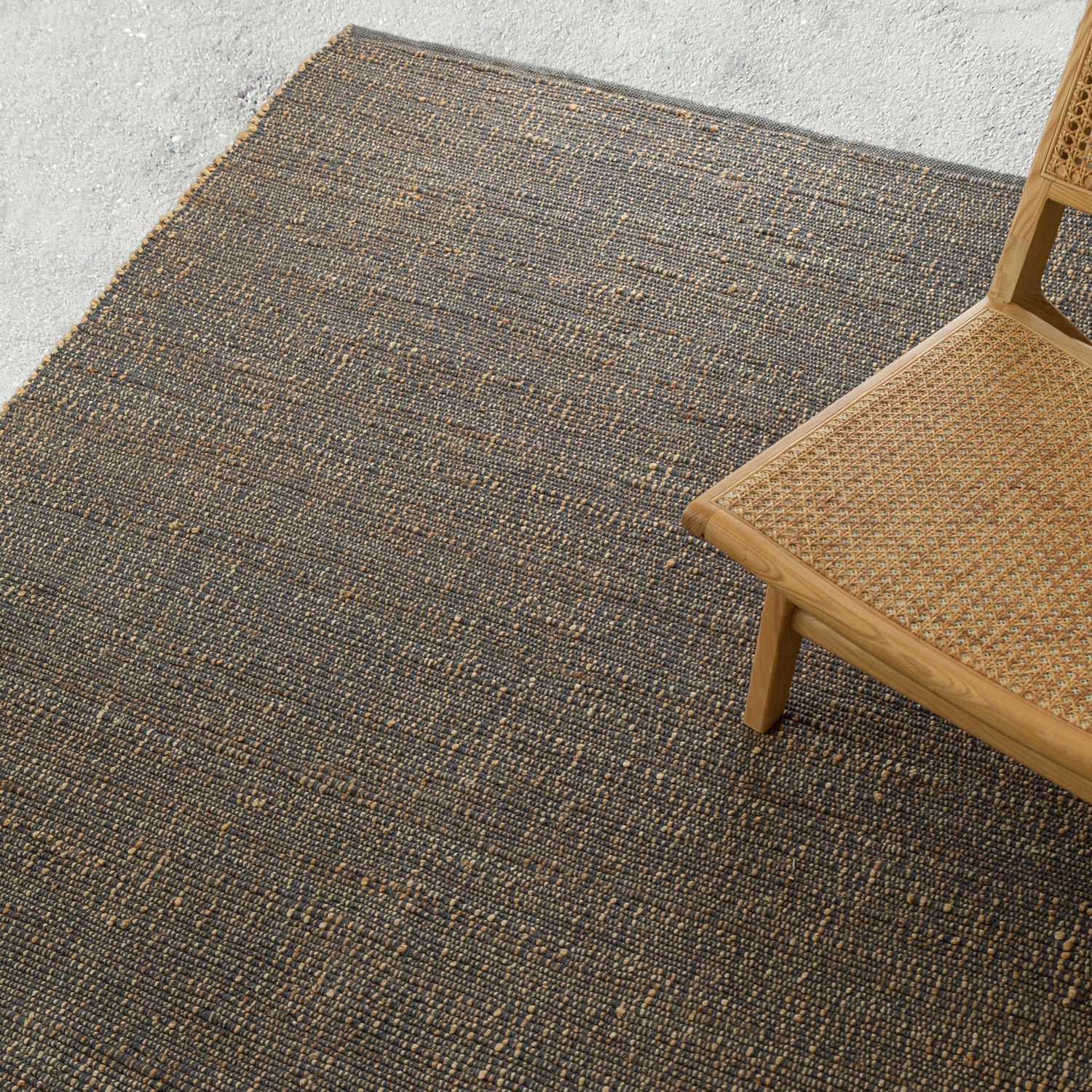 Vale Hand-Woven Jute & Cotton Rug