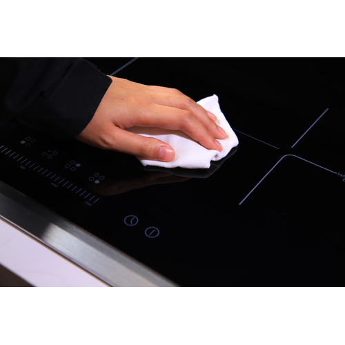 Black Cannes Induction Cooktop