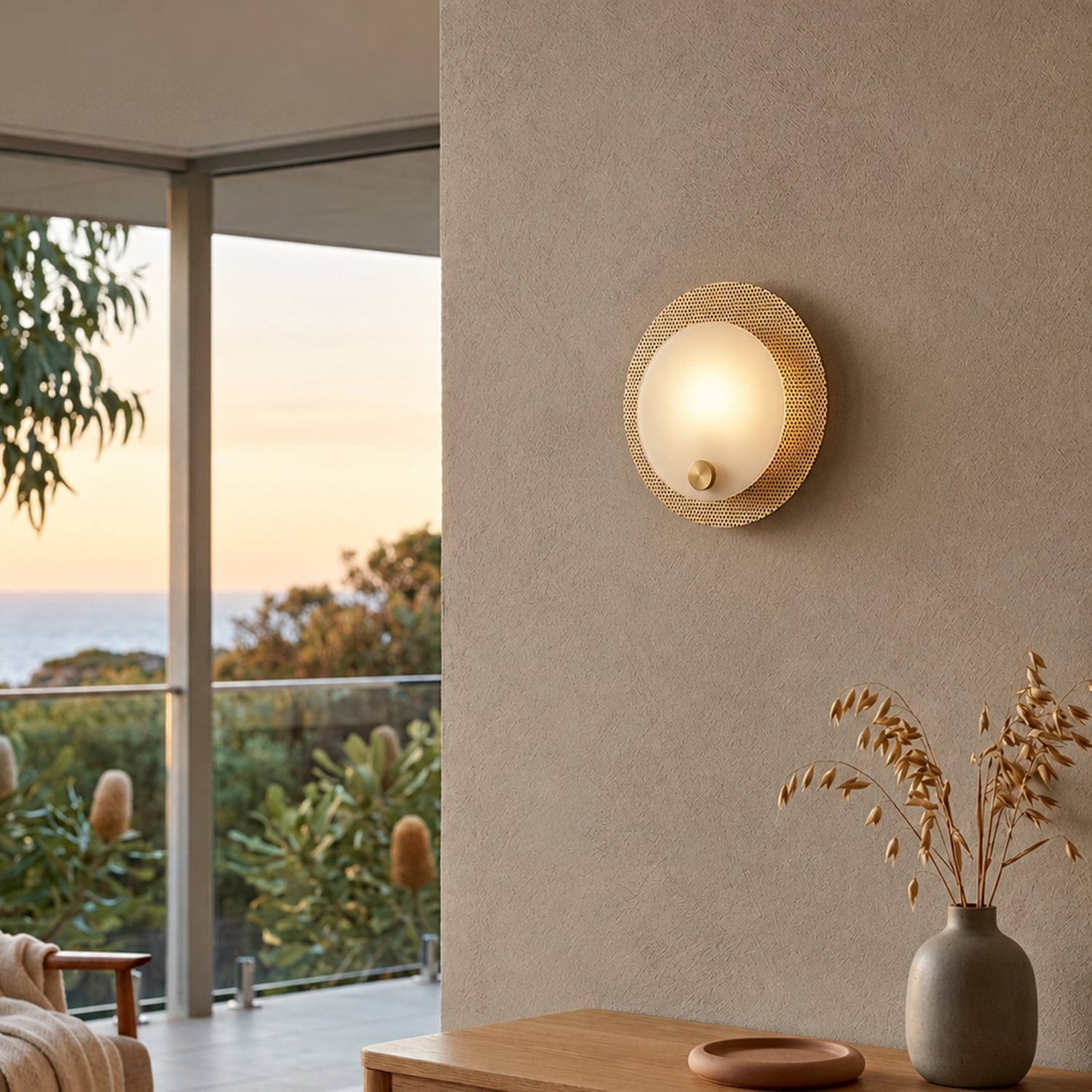 Solum Disc Brass & Alabaster Wall Light