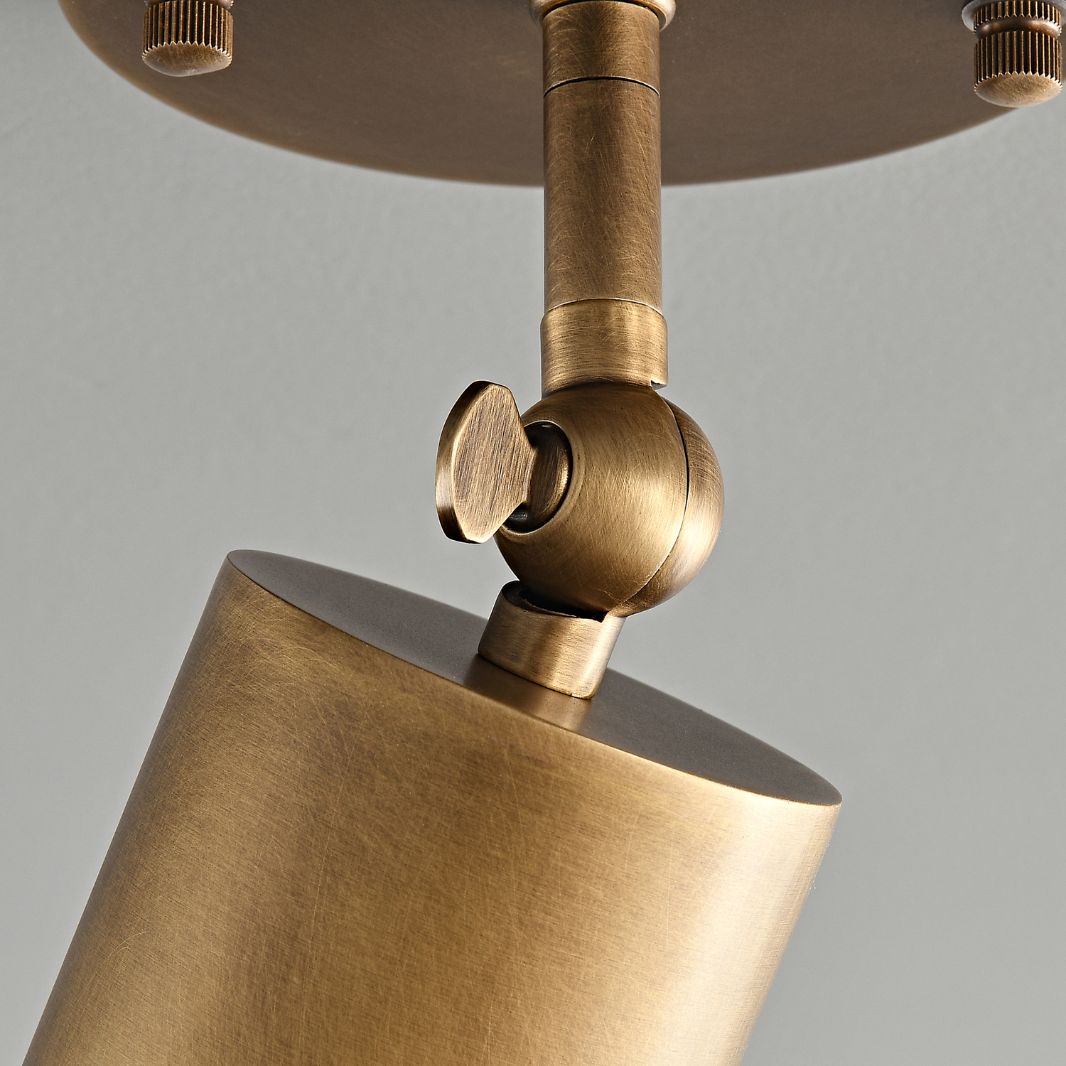 Tusca Brass Spotlight