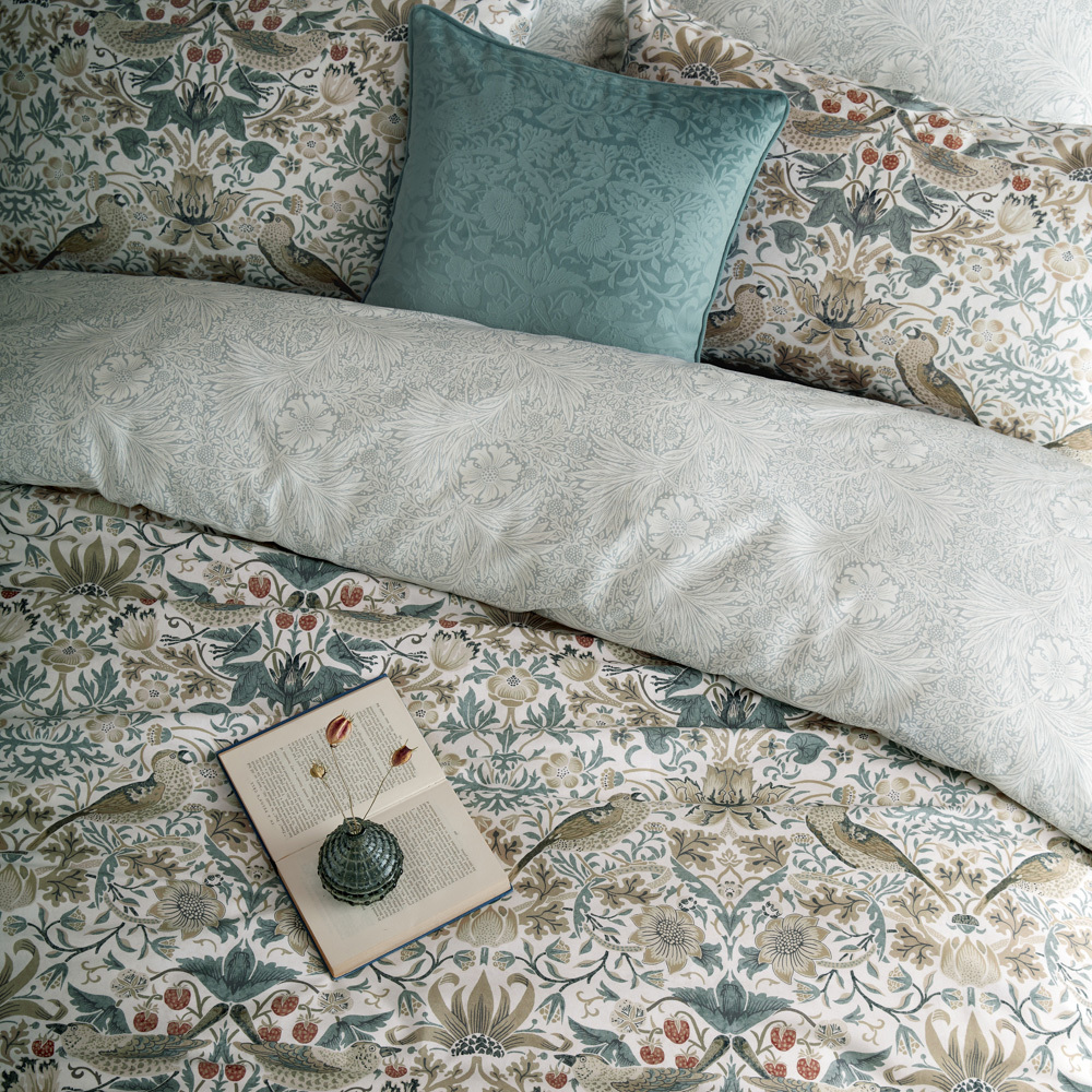 Strawberry Thief Cotton Percale Quilt Cover Set
