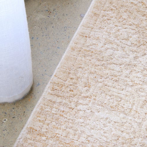 Natural Veil Runner
