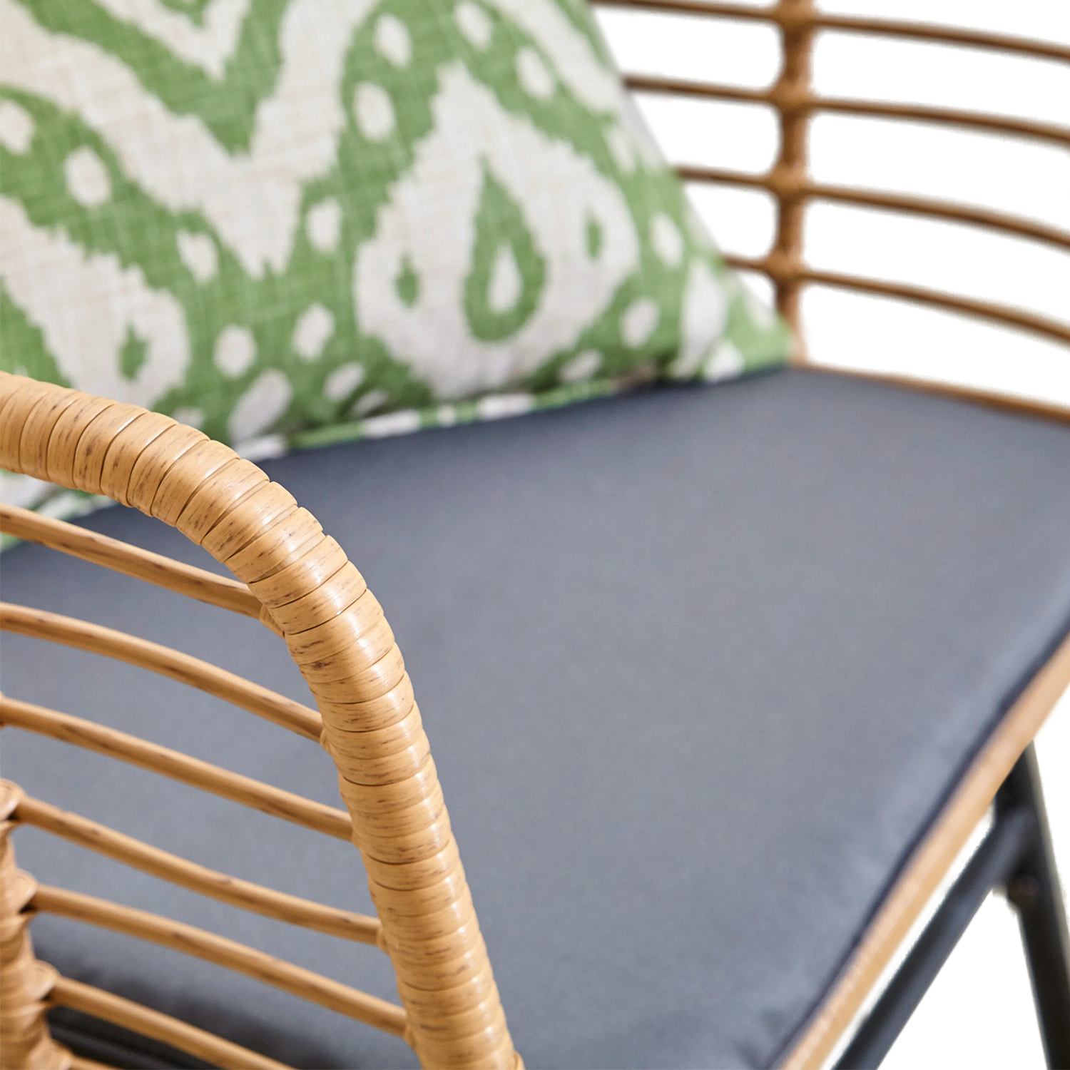 2-Seater-Arias-Outdoor-Lounge-Set