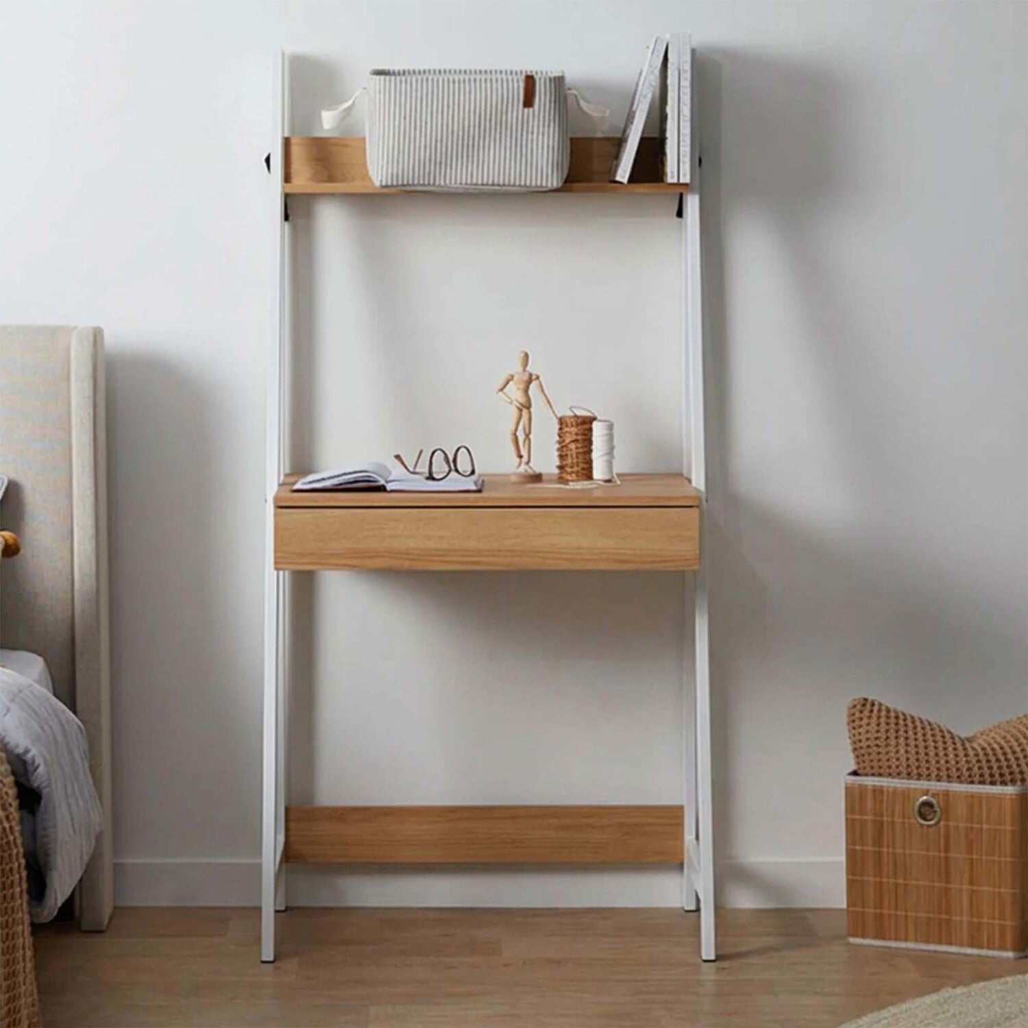 Oleg Study Desk