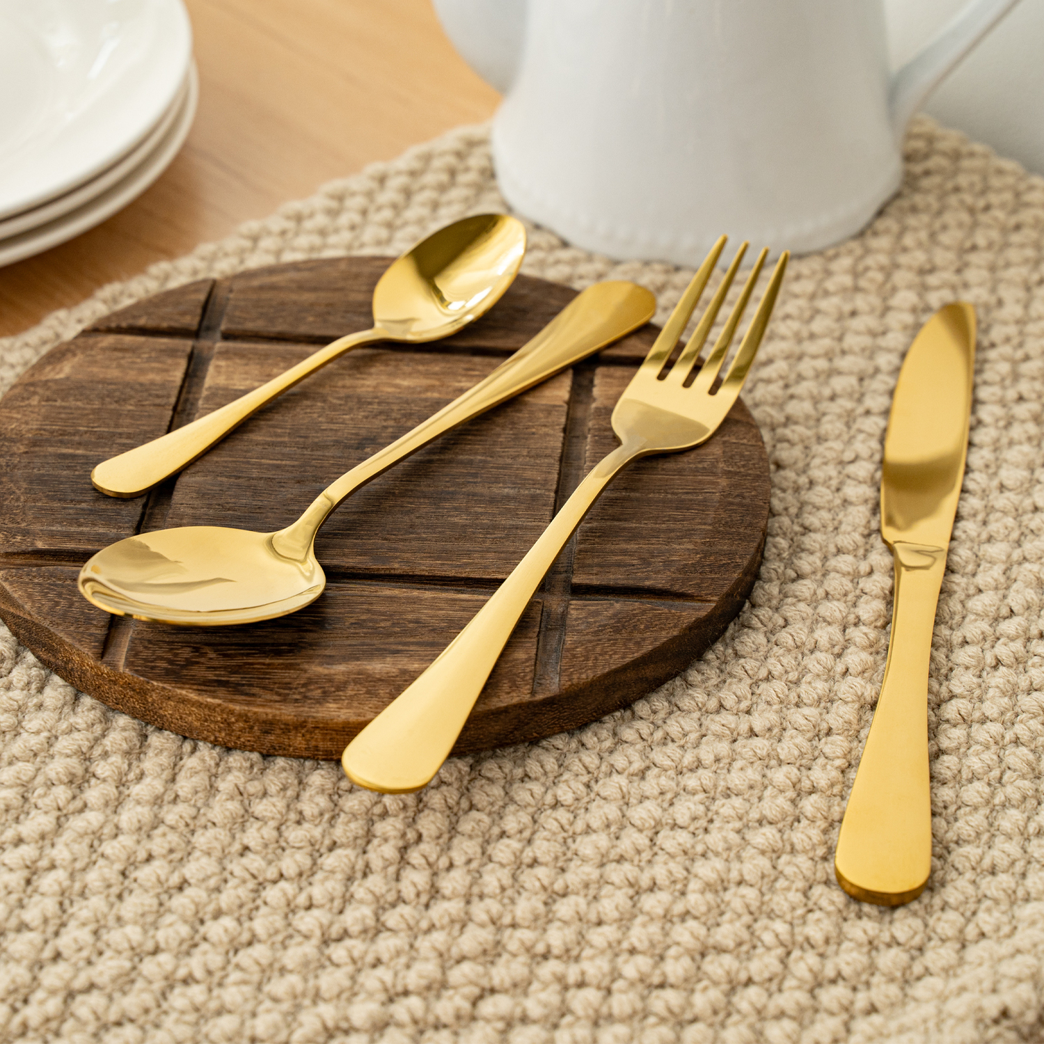 24 Piece Stainless Steel Cutlery Set