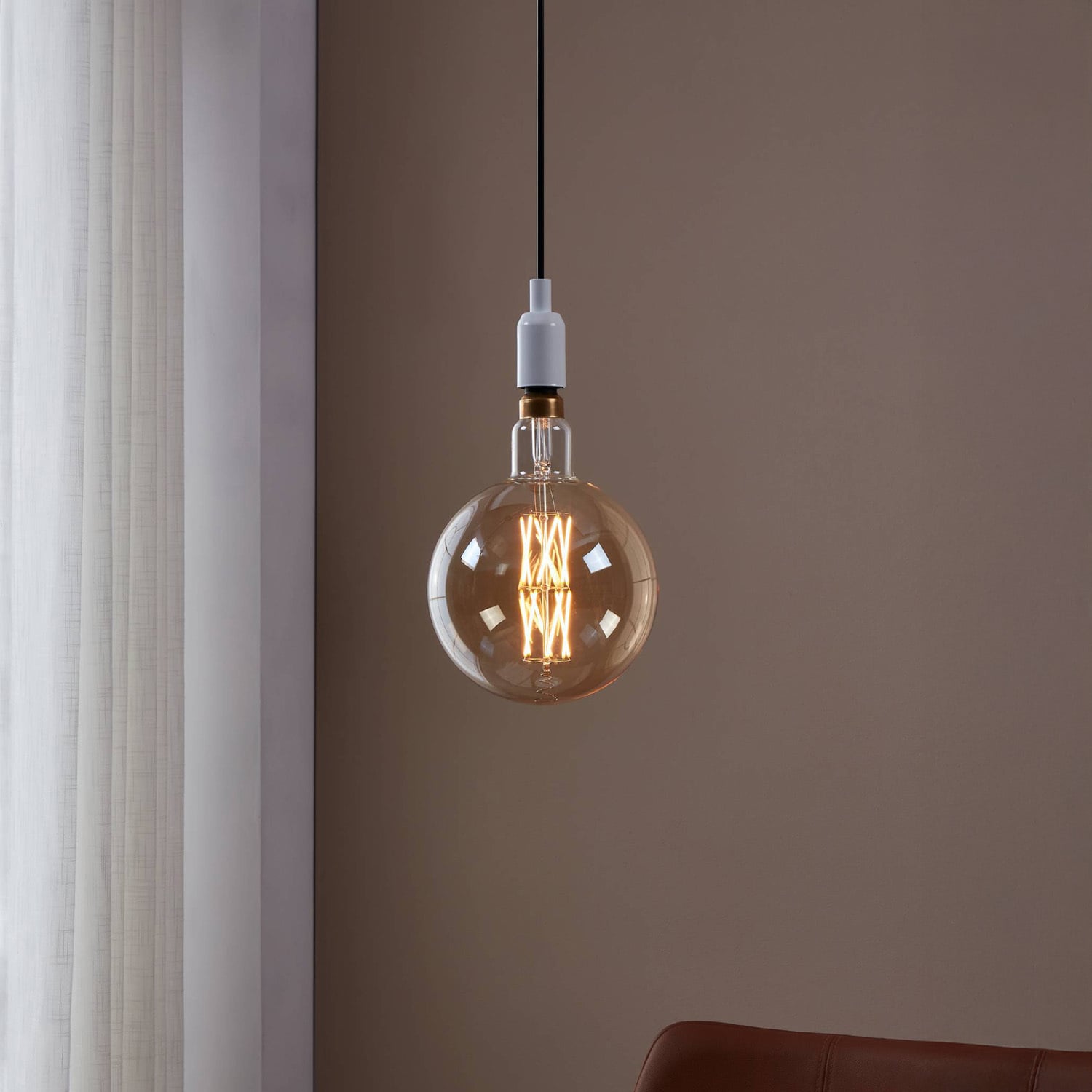 8W G200 E27 Dimmable LED Bulb
