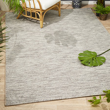 Natural Diamond Flat-Woven Indoor/Outdoor Rug