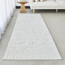 White Mona Runner