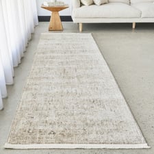Yeager Traditional Runner