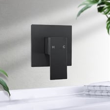 Ottimo Shower/Bath Wall Mixer