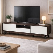 Quinn Entertainment Unit