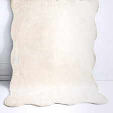 Astra Hand-Tufted Scalloped Rug