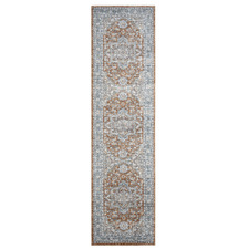 Patrice Traditional Runner