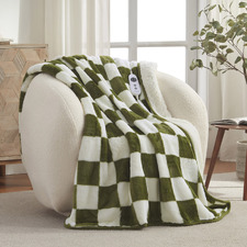 Checkered Faux Fur Heated Throw