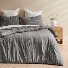 Graphite & White Zinnia Yarn-Dyed Washed Cotton Reversible Quilt Cover Set