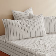 Zinnia Yarn-Dyed Washed Cotton King Pillowcases (Set of 2)