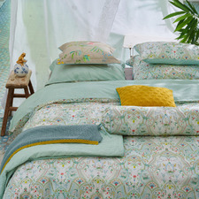 White Curious Animals Cotton Quilt Cover Set