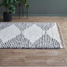 Black & Cream Zaria Fringed Moroccan Rug