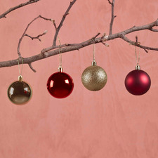 24 Piece Red & Gold Bauble Set