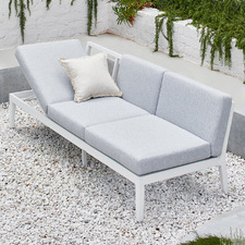 Black Veranda Nyoma Power-Loomed Outdoor Rug