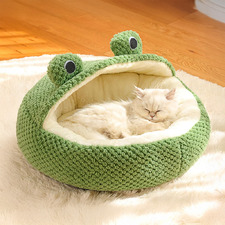 Green Frog Semi Enclosed Pet Bed