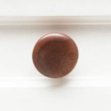 Loch Walnut Wood Round Cabinet Knob