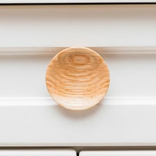Blyth Red Oak Wood Concave Knob