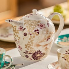 Kimono 1.1L Fine Bone China Teapot