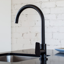 Round Gooseneck Sink Mixer With Paddle Lever