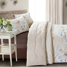 Vanilla Luna Comforter Set