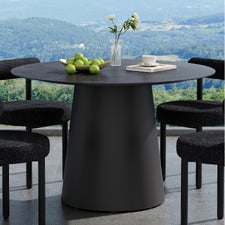 Luna Outdoor Dining Table