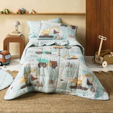 The Big Build Cotton Percale Coverlet Set