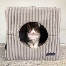 Mousse Large Cube Velour Corduroy Cat Bed