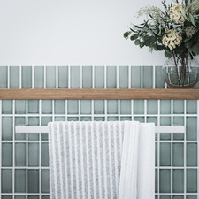 Square 600mm Single Towel Rail