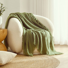 Leonor Boucle Throw