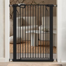 Ivo Retractable Fence Pet Gate
