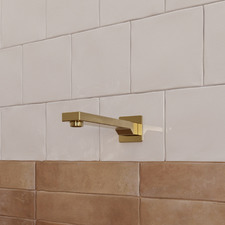 The Gabe Bath Spout
