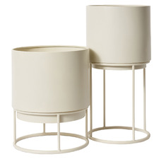 2 Piece Leia Planter with Stand Set