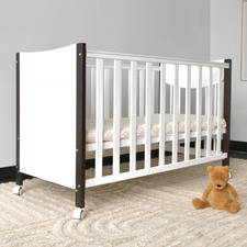 Sweet Pea Lucas Pine Wood Compact Cot