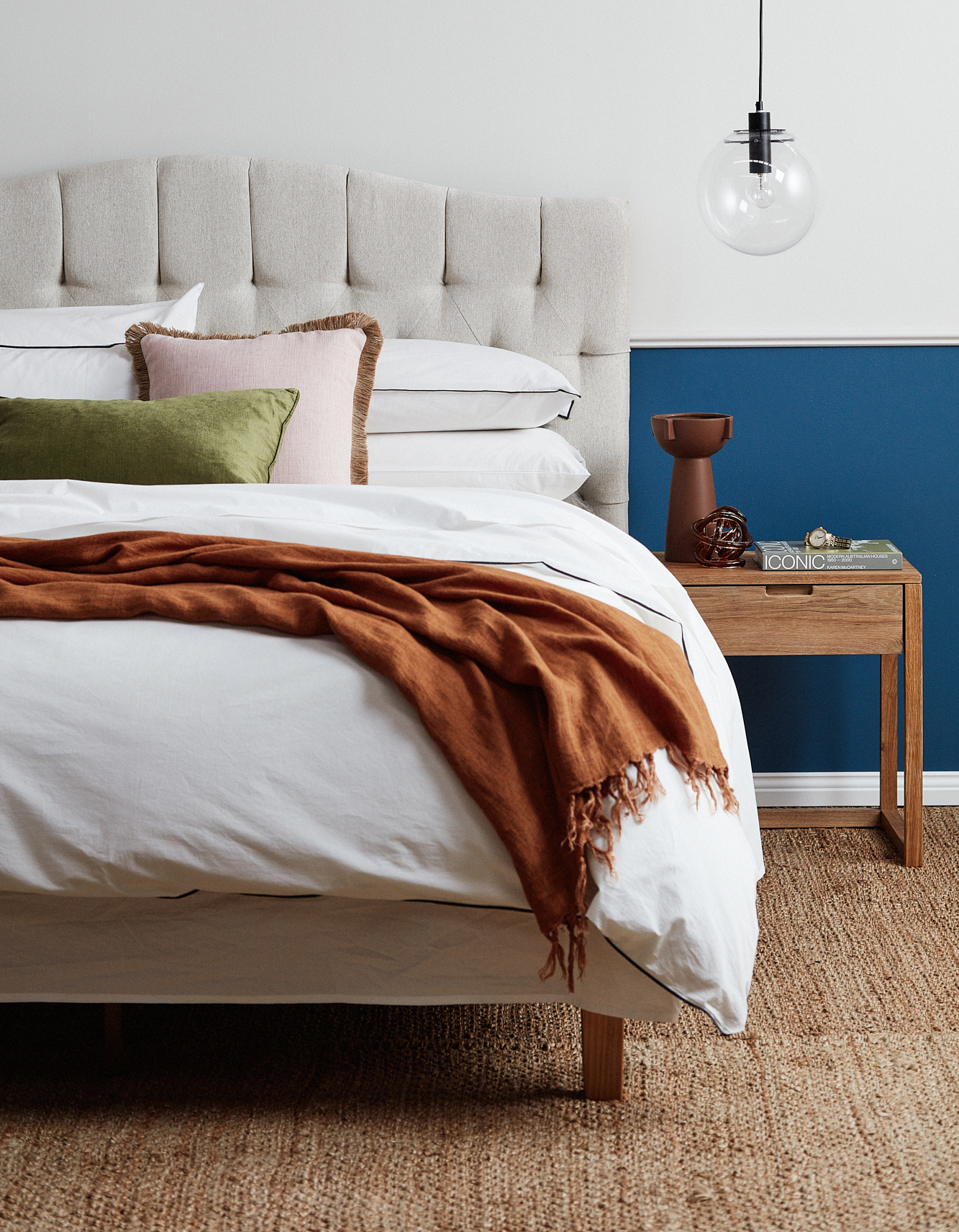 Contemporary Bedroom room ideas. Quiet & Calm Bedroom. By Temple & ster