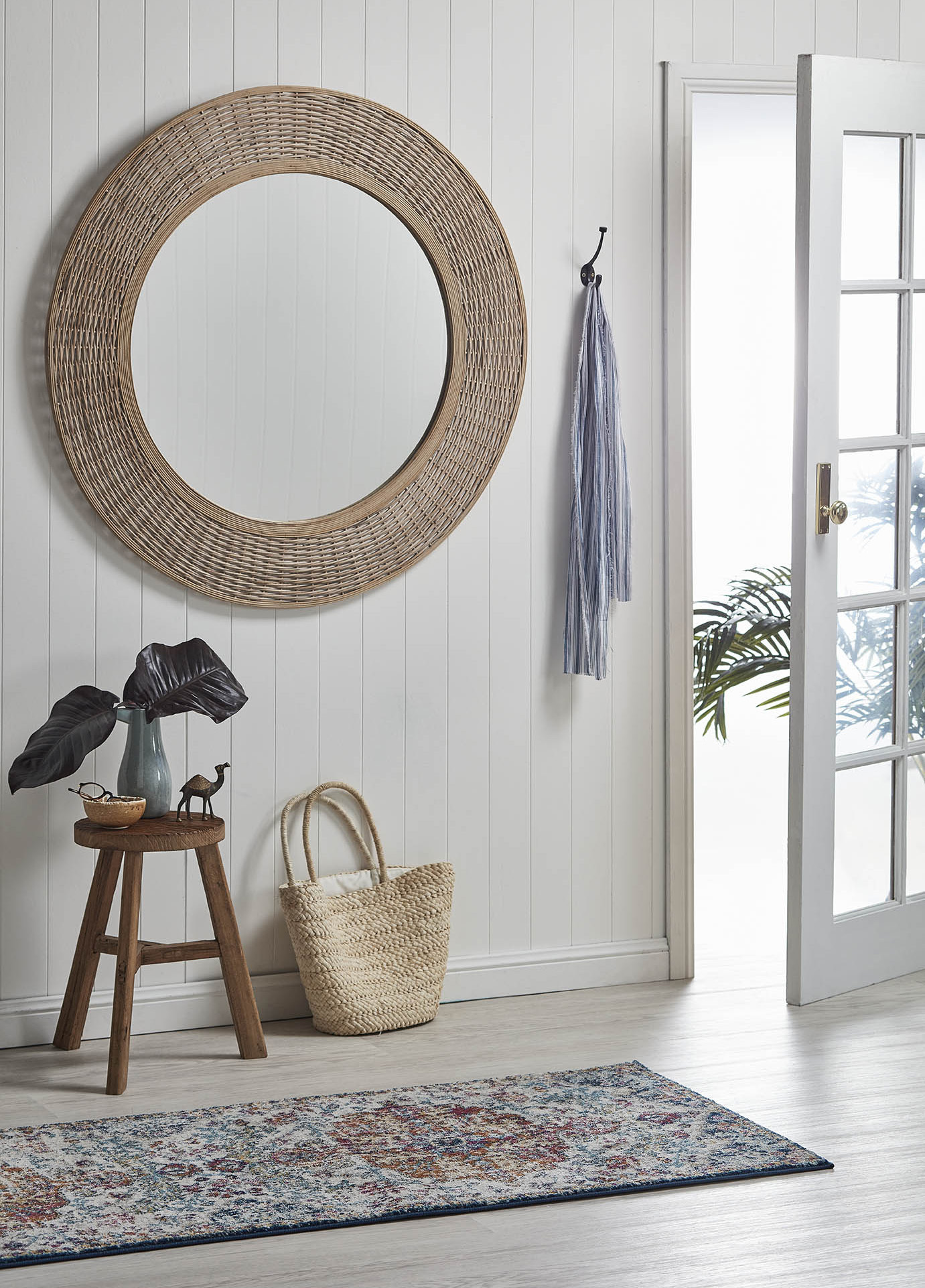 Casual Hallway room ideas. Coastal Hallway. By Temple & ster