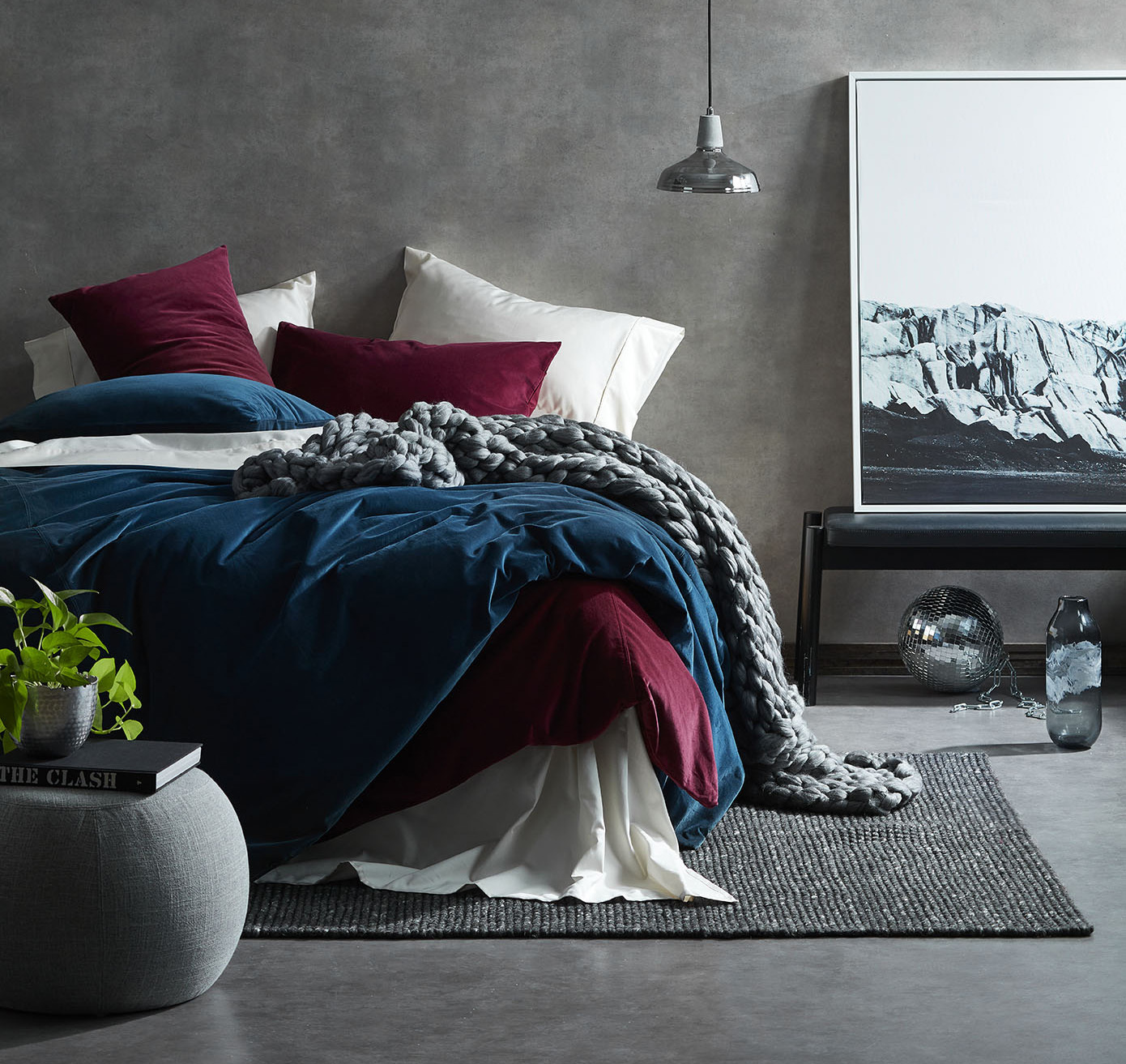 Luxe Velvet Bedroom photo by Temple &amp; Webster