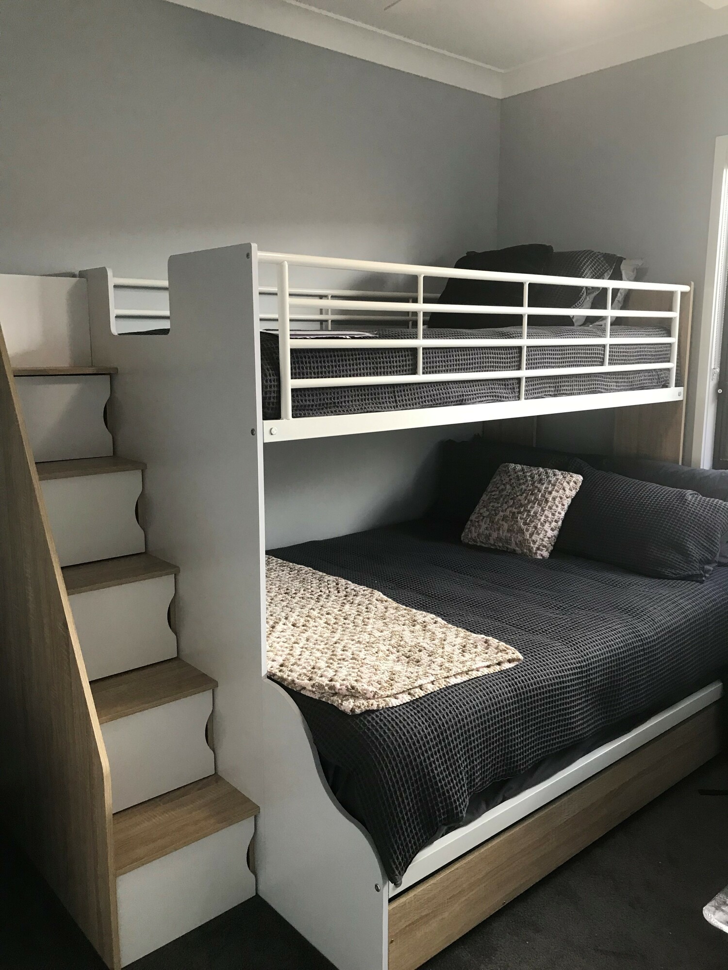 double plus single bunk bed