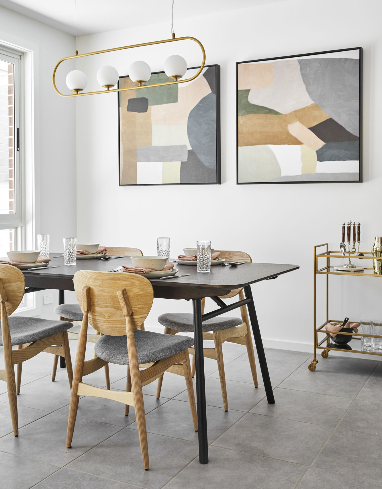 Curated visual reference: City Penthouse Living Space Ideas Reference: Casual Dining Room Room Ideas City Penthouse Living By Temple